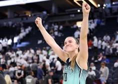 Ņujorkas "Liberty" nonāk soļa attālumā no pirmā WNBA titula