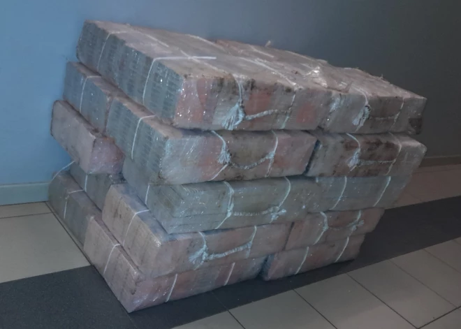 Novērsta 126 kg ūdenspīpju tabakas un 115 000 cigarešu kontrabanda