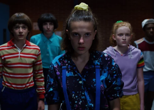 Seriāls "Stranger things" no jauna atnesa popularitāti Keitas Bušas dziesmai ""Running Up That Hill".