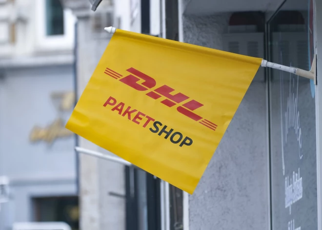 Lietuvā izmeklē ar DHL starpniecību uz Rietumeiropu nosūtītas paciņas ar degbumbām: vai Krievijas aģenti ir iesaistīti?