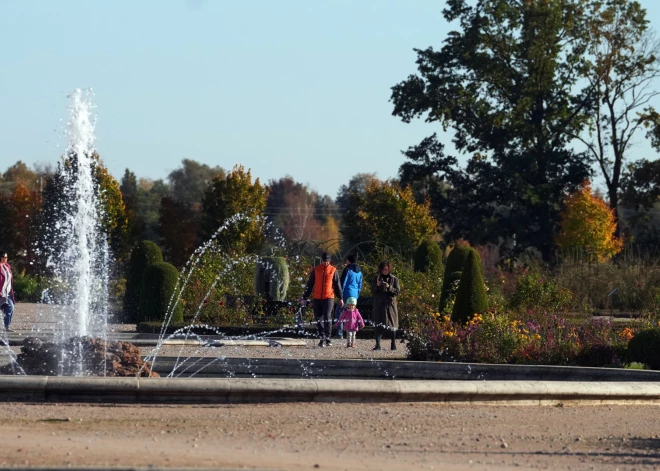 Izcils laiks rudens krāšņuma baudīšanai. Svētdien Latvijā nokrišņus nesola