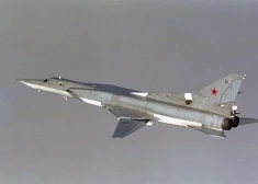 Krievijas "Tu-22M" bumbvedējs