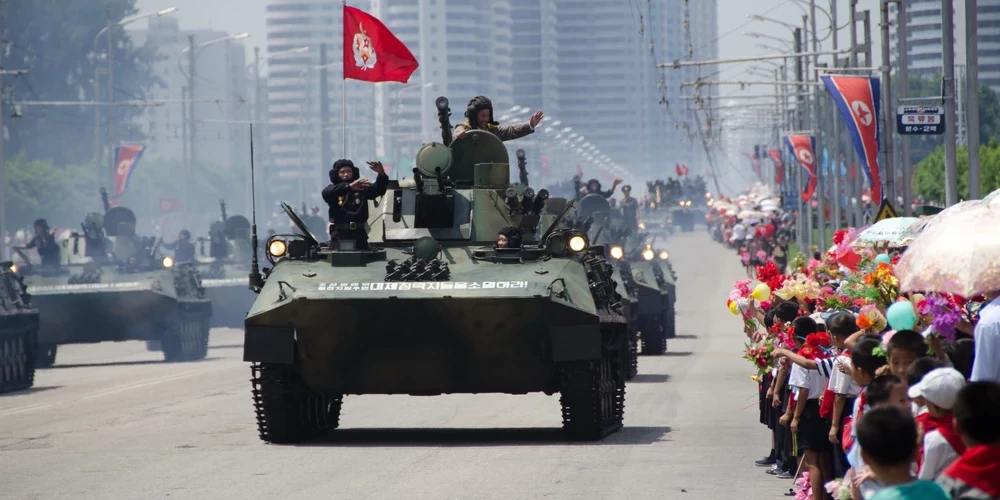 Likumprojekts paredz savstarpēju militāru palīdzību gadījumā, ja kādai no valstīm tiek uzbrukts.