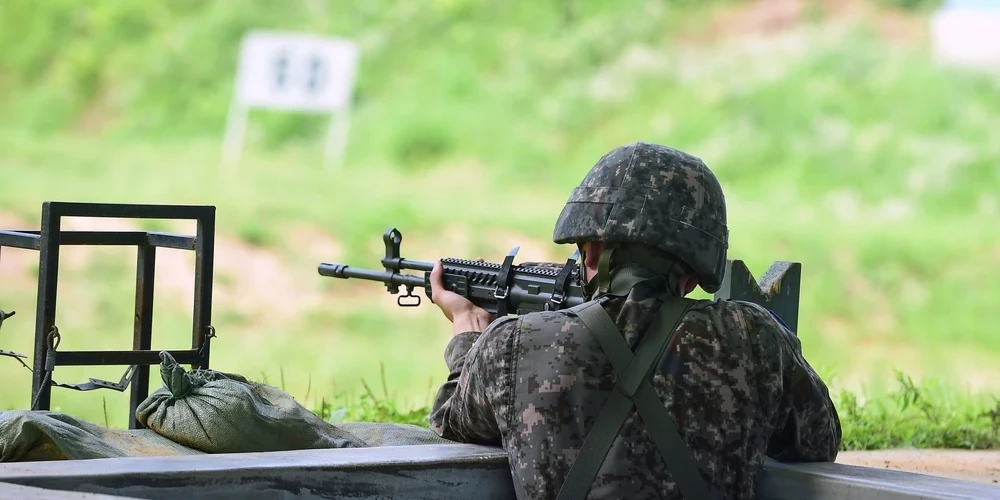 Dienvidkorejas neizslēdz ieroču piegādes Ukrainai.