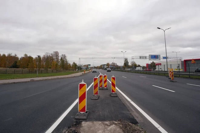 При обновлении многих улиц не были отремонтированы тротуары и в следующем году это будет исправлено. 