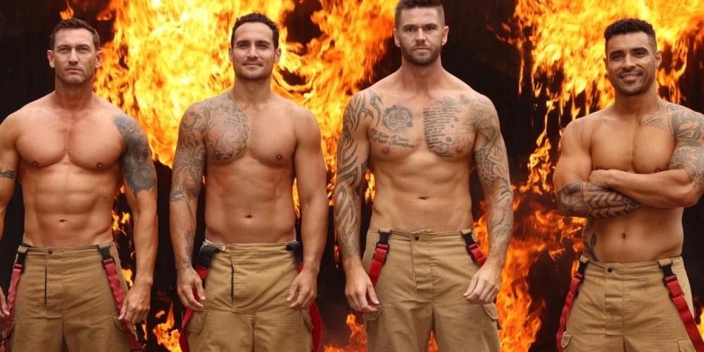 А это точно настоящие пожарные, а не не модели?