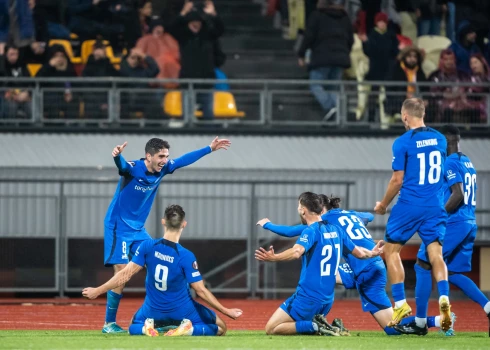 RFS futbolisti nonāk viena punkta attālumā no čempiontitula.