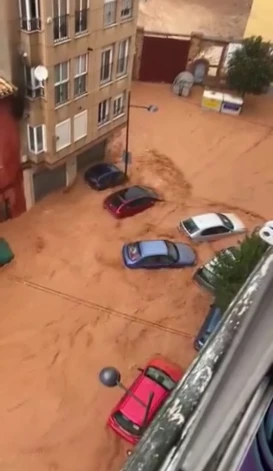 Plūdos Spānijā pazuduši vairāki cilvēki.