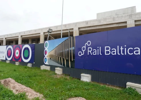 "Rail Baltica" stacijas un saistītās infrastruktūras būvniecība.