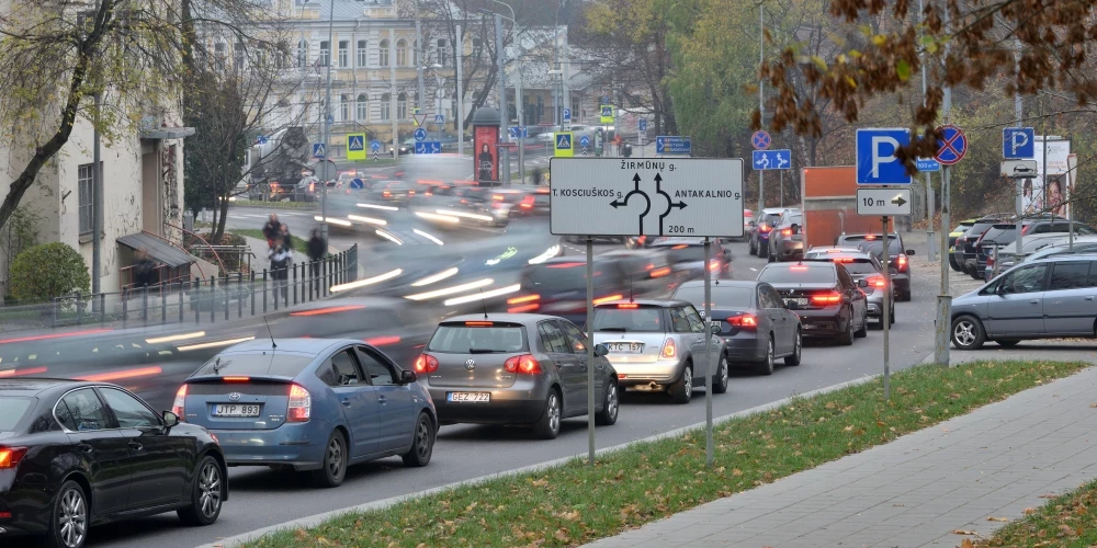 Satiksmes sastrēgums Lietuvas galvaspilsētā Viļņā (ilustratīvs foto).