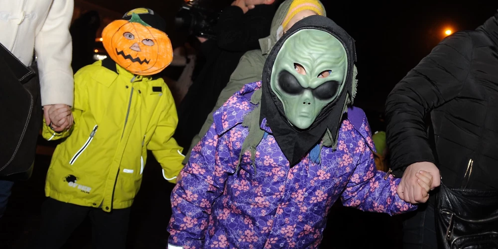 Rīgā tiek atzīmēts Halovīns jeb Visu svēto diena.