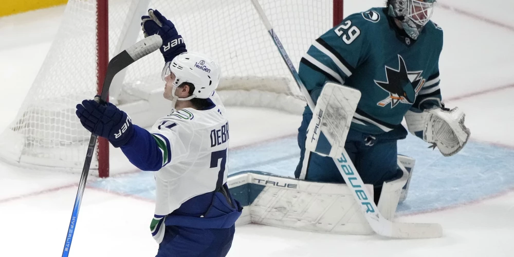 "Canucks" viesos ar rezultātu 3:2 (0:0, 1:1, 2:1) guva panākumu pār Sanhosē "Sharks".