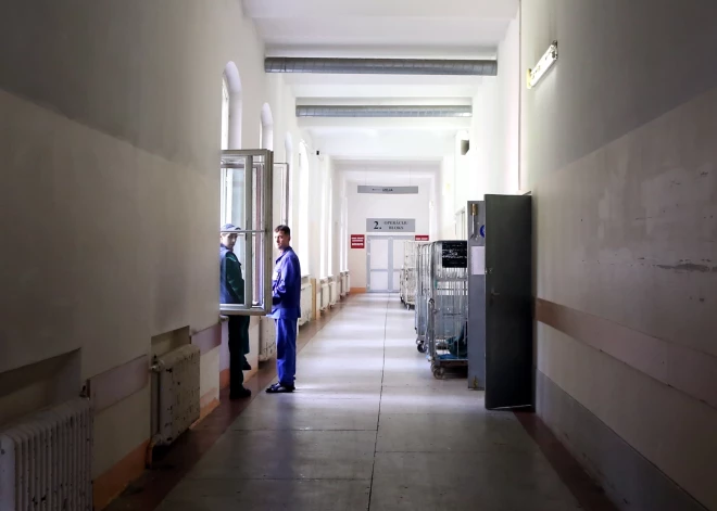 Latvijas iedzīvotāju ārstēšanai ārzemēs naudu neieplāno; atrod “pēc atlikuma principa”