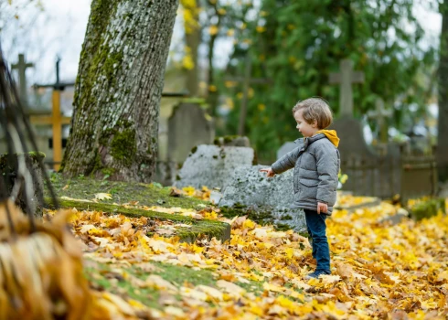 Bernardīnu kapsēta, viena no trim vecākajām kapsētām Viļņā, Lietuvā.