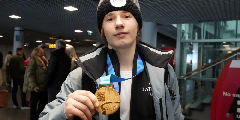 Latvijas U-16 3x3 hokejists Makss Mihailovs, kurš Pasaules Jaunatnes Olimpiskajās spēlēs šogad izcīnīja zeltu. 