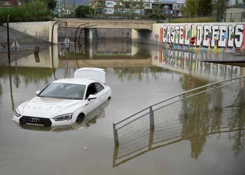 2024. gada 4. novembrī Barselonas priekšpilsēta.