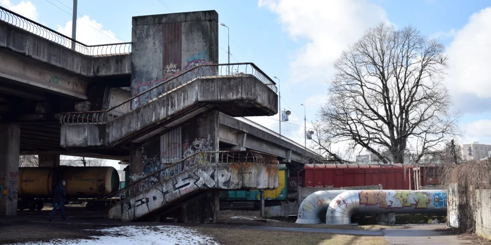 Земитанский мост.