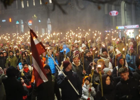 11. novembrī Latvijā notiks desmitu desmitiem Lāčplēša dienas Lāpu gājieni visā Latvijā. 