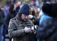 Uldis Rudaks neapmierināts ar mobilā sakara operatora attieksmi – viņam izsniedz saplēstu telefonu un liek par to samaksāt