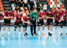 Mazpieredzējusī Latvijas handbola izlase Eiropas čempionāta kvalifikāciju sāk ar smagu sakāvi Serbijā