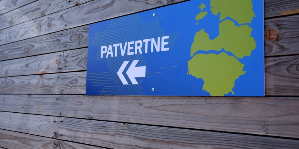 Norādes uz patvertni.