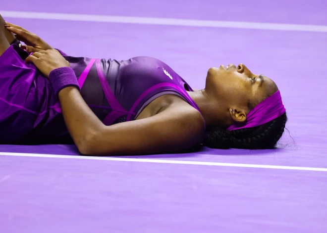 Gofa atspēlējas un pirmo reizi karjerā triumfē "WTA Finals"