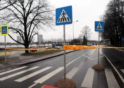 No plkst. 17.00 līdz plkst. 24.00 būs slēgta transportlīdzekļu satiksme 11. novembra krastmalas posmā no Vanšu tilta līdz Akmens tiltam.