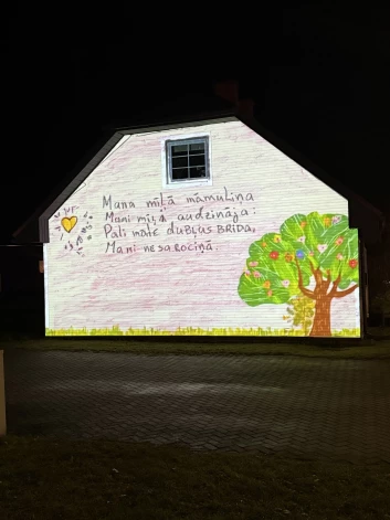 Cēsīs, Ķekavā, Limbažos, Mazsalacā un Olainē patriotiskajā mēnesī bērni zīmēs savu Latviju.