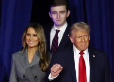 Бэррон с родителями после того, как стало известно, что Дональд Трамп во второй раз победил на выборах. 
