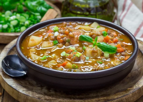 Asā kartupeļu zupa ar turku zirņiem