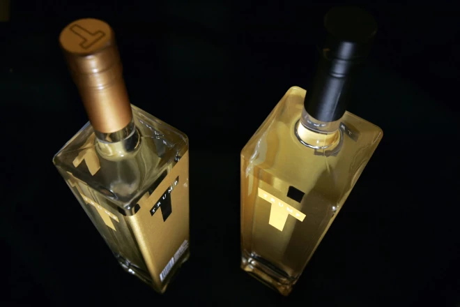Donalda Trampa degvīns ar nosaukumus “Trump Vodka” ( Trampa vodka).