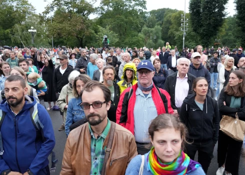 Инцидент затронул все самоуправления Латвии, кроме Риги, но пока неизвестно, какое именно количество людей.