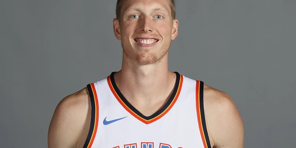 Šobrīd 36 gadus vecais Kails Silnglers savu pēdējo sezonu NBA aizvadīja 2018. gadā Oklahomasitijas "Thunder" rindās.