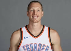 Šobrīd 36 gadus vecais Kails Silnglers savu pēdējo sezonu NBA aizvadīja 2018. gadā Oklahomasitijas "Thunder" rindās.