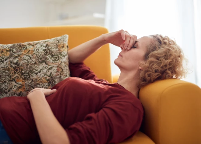 Kāpēc nedrīkst sildīt degunu? Deguna blakusdobumu iekaisuma slēptie riski