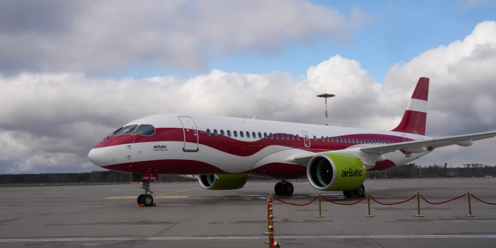 Презентация самолета Airbus A220-300.