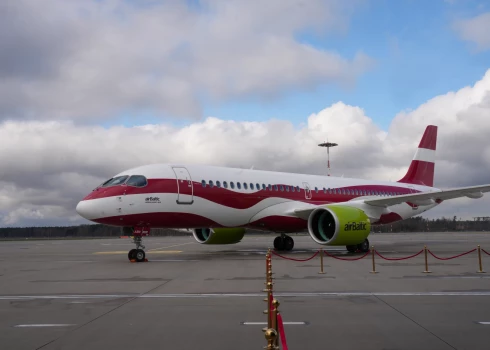 Презентация самолета Airbus A220-300.