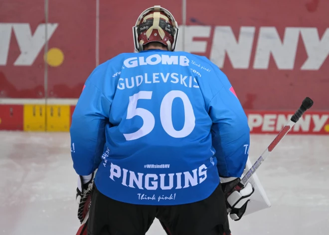Gudļevskis ar "sauso" spēli nodrošina "Fischtown Pinguins" uzvaru DEL līgā