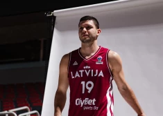 Rihards Lomažs Latvijas basketbola izlases mediju dienā. 