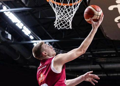 Kārlis Šiliņš Latvijas basketbola izlases treniņā.