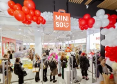 FOTO: TC Origo atklāts jaunākais inovatīvā dzīvesveida un dizaina preču veikals Miniso