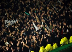 Grieķijas kluba Saloniku PAOK fani izbraukuma mačā pret Mančestras "United".