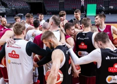 Latvijas basketbola izlase treniņā.