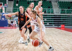 Latvijas sieviešu basketbola klubs "TTT Rīga" ceturtdien Polijā Starptautiskās Basketbola federācijas (FIBA) Eirokausa mačā ar rezultātu 56:81 (21:18, 15:25, 10:18, 10:20) zaudēja Sosnovecas "Zaglebie".