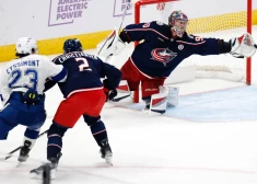 Merzļikins atvaira 24 metienus "Blue Jackets" uzvarā pār Girgensona "Lightning"