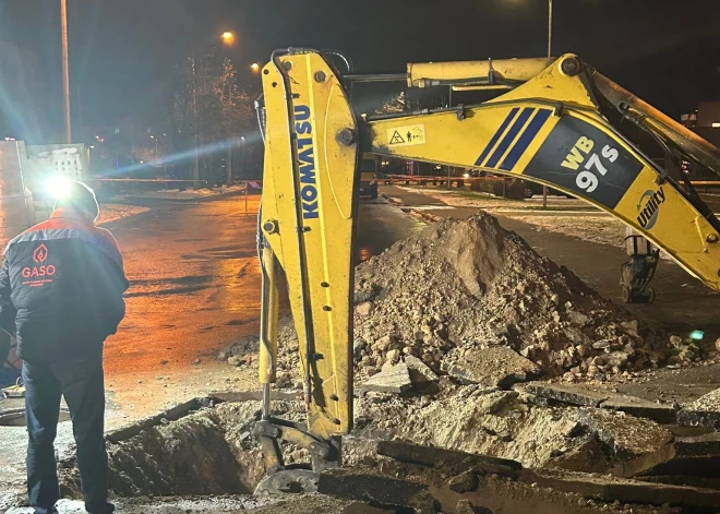 Bauskā izdevies atrast gāzesvada bojājuma vietu un remontdarbi varētu turpināties arī svētdien.