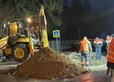 FOTO: izvirzīta sākotnējā versija par Bauskas gāzesvada plaisas cēloņiem