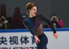 VIDEO: Deniss Vasiļjevs izvēles programmā pakāpjas uz septīto vietu Ķīnas "Grand Prix" posmā