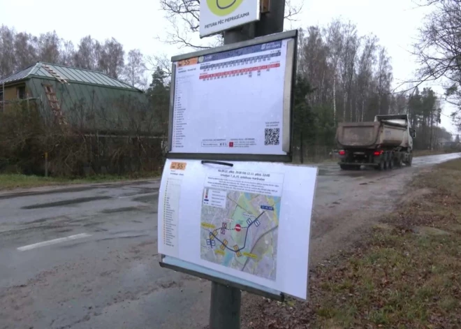 "Для них важнее состояние автобусов, чем безопасность детей": родители возмущены изменением маршрута школьного автобуса в Марупе