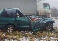 Traģiskā avārija Līgatnes pagastā, kur gāja bojā vieglās automašīnas šoferis (foto: "Degpunktā", TV3)